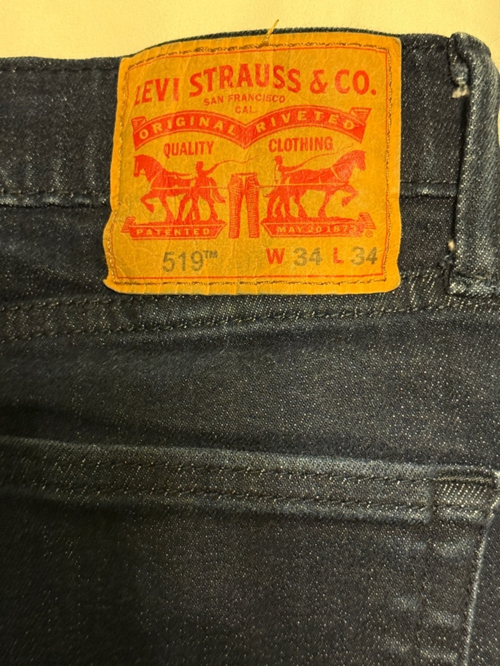 Levi's Men's Slim Straight Jeans in Dark Indigo - Picture 3 of 3